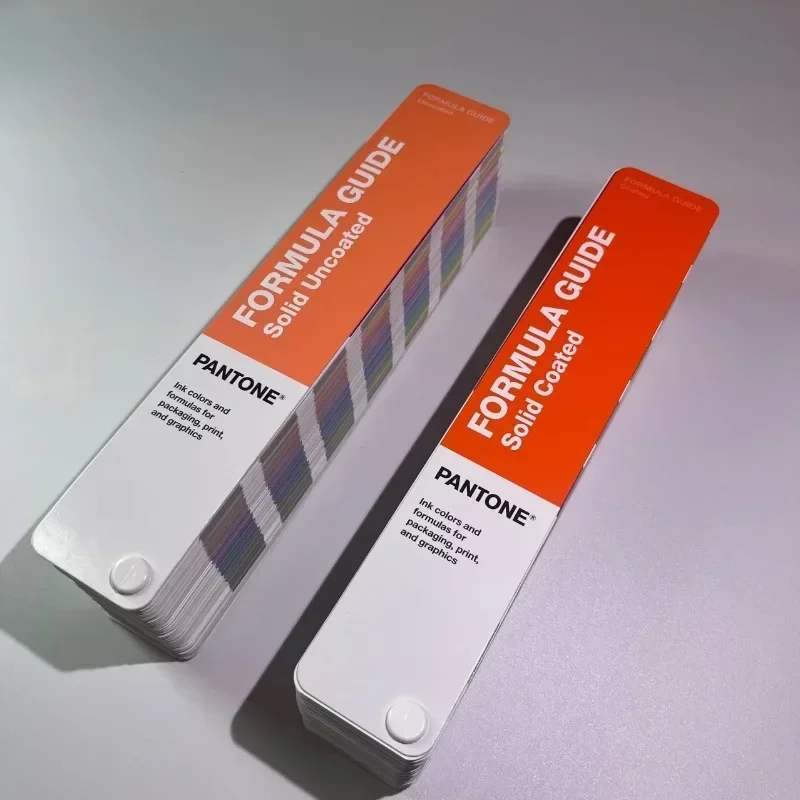 2022 GP1601B Pantone Formula Coated Uncoated Color Guide Card  for Professional Printing and Coating with 2390 Colors