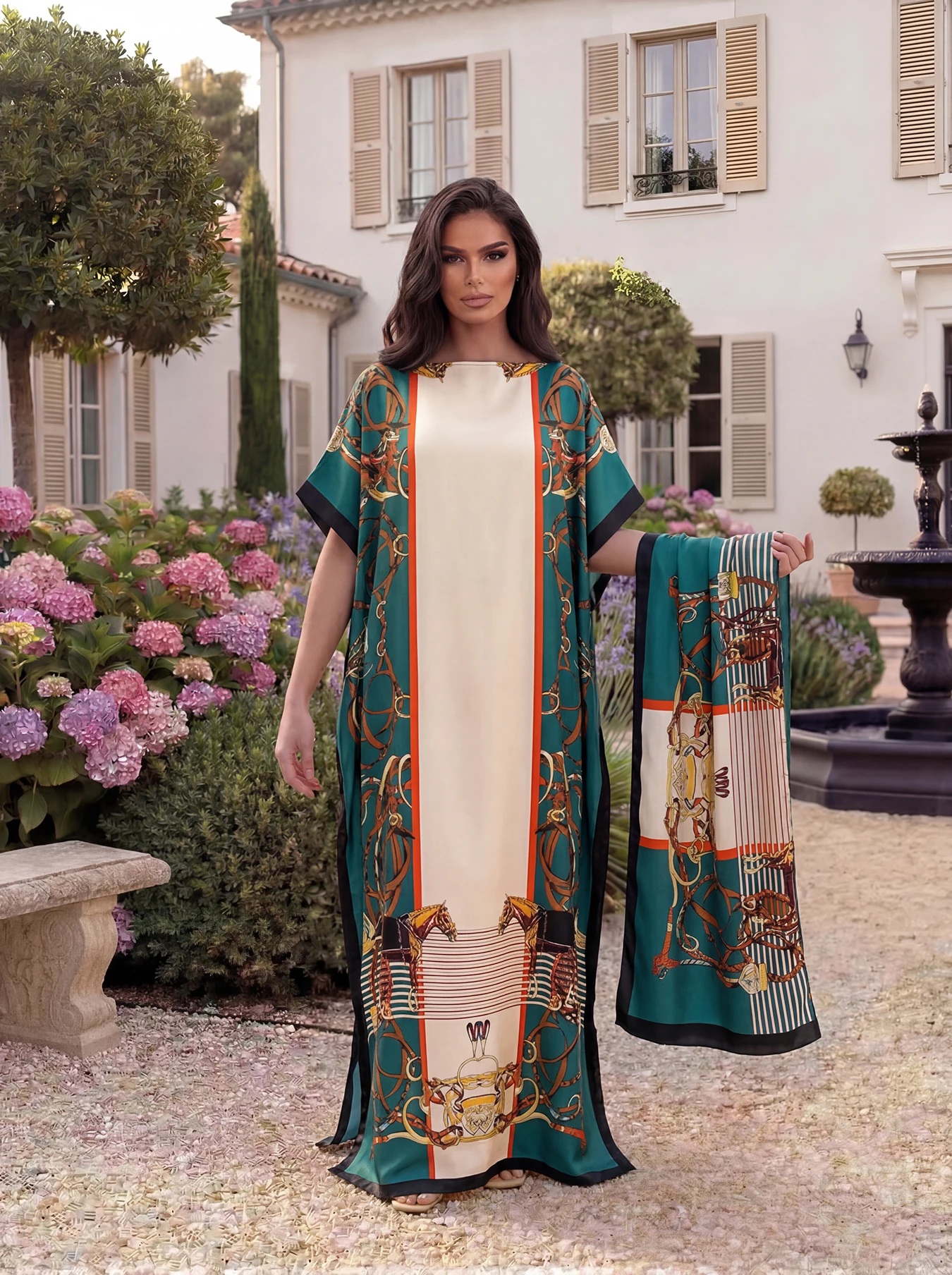 Vintage Chain Horse Print Abaya with Matching Scarf, Loose Long Robe, Summer Beach Vacation Outfit for African Muslim Ladies