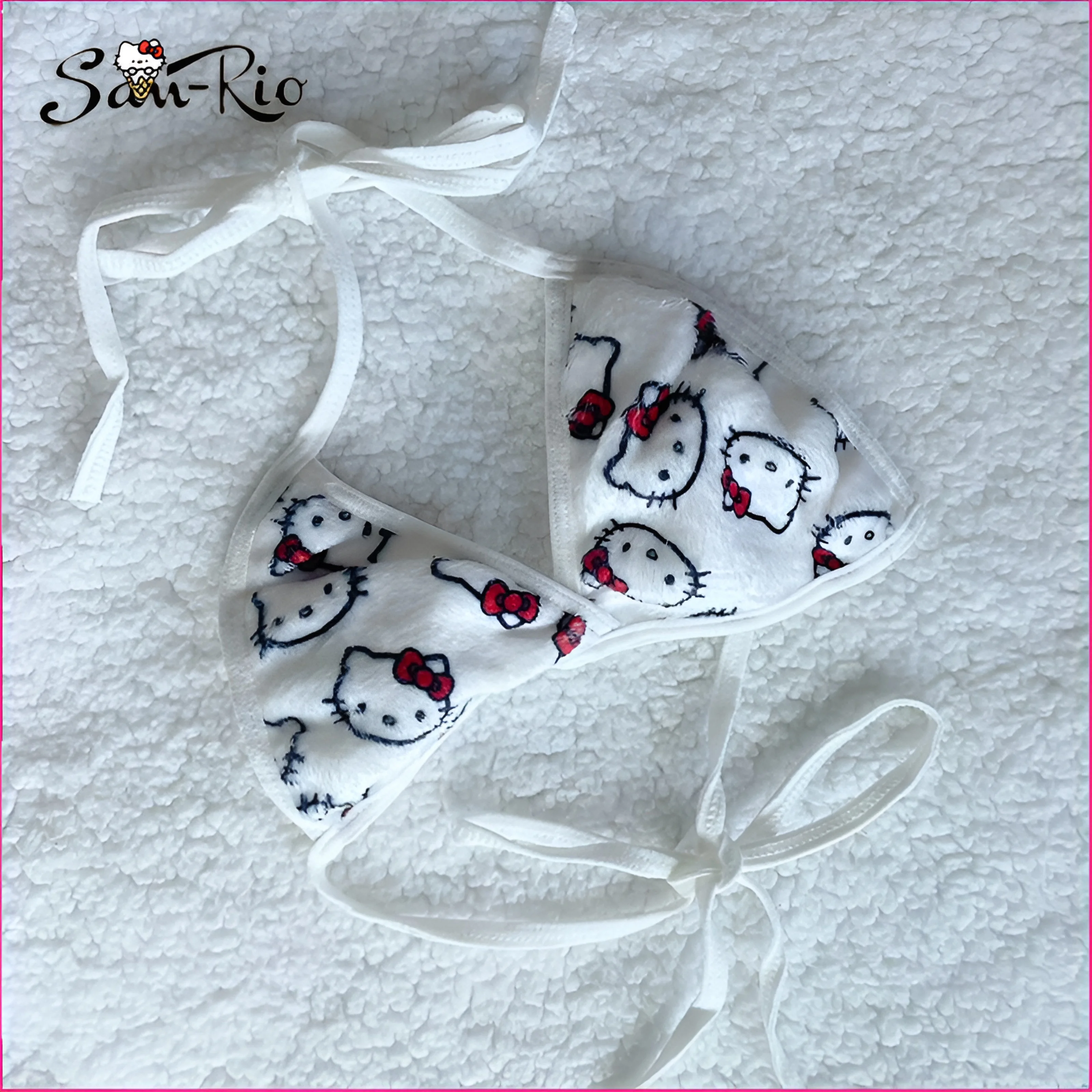 

Hello Kitty Women's White Pajamas Sanrio Pajama Set Shorts with Bra Soft Flannel Sleep Bottoms Women Bra Homewear Two-Piece