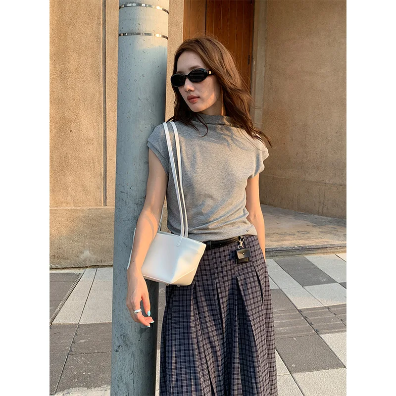 

2025 Semi-turtleneck Flying Sleeve T-shirt Women's Solid Color Bottoming Top Europe and America