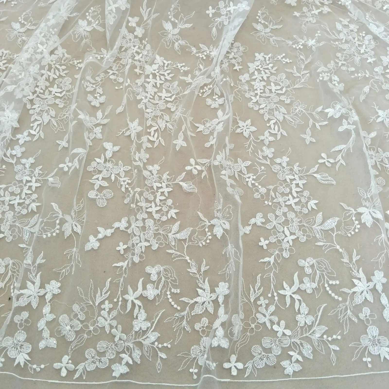 Fashion light ivory wedding lace embroidery lace with sequins 130cm width sell by yard