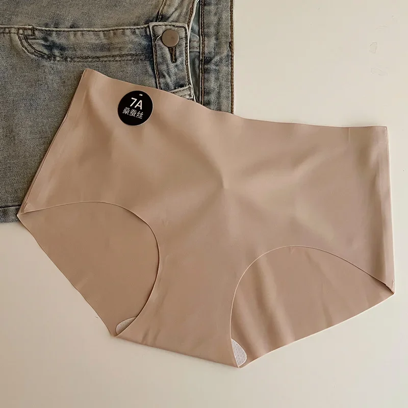 Seamless Ice Silk Women's Panties Soft Thin Light Mid-Rise Skin-Friendly Minimalist Briefs Femme Seamless Underpants