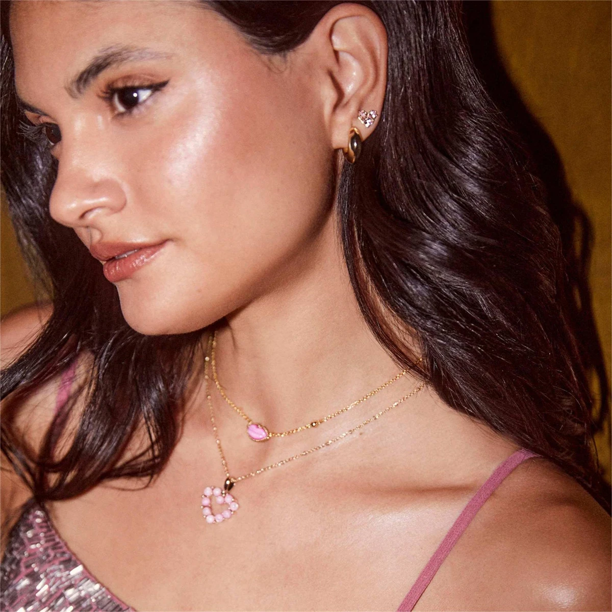 Ins عالية الثناء الوردي الأحمر الشفاه قلادة المرأة ملهى ليلي الوردي فقاعة الحجر الطبيعي قلادة المرأة قذيفة الترقوة سلسلة