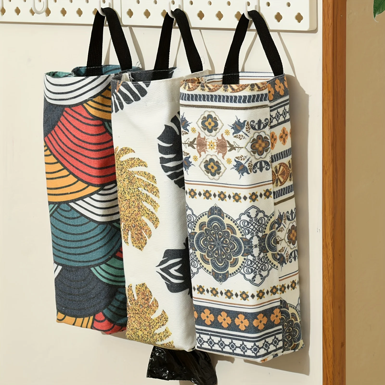 Plastic Bag Holder, Grocery Bag Holder Trash Bags Holder Organizer Cloth Hanging Storage Dispensers Breathable Cloth Garbage Bag