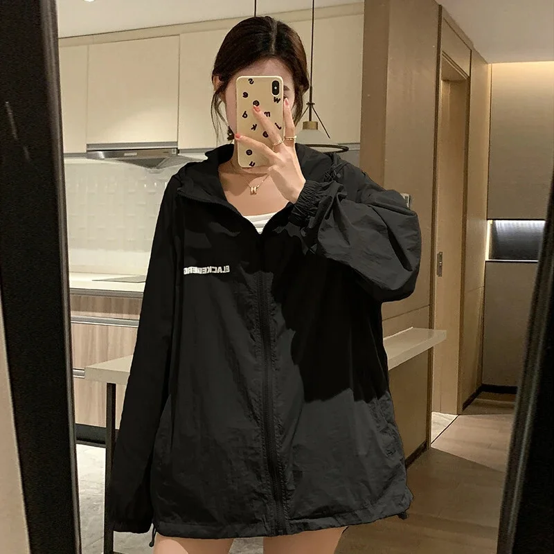 

Солнцезащитная одежда в американском стиле для женщин, новинка 2023 года, летняя тонкая куртка, свободный уличный штурмовой костюм, солнцезащитная одежда