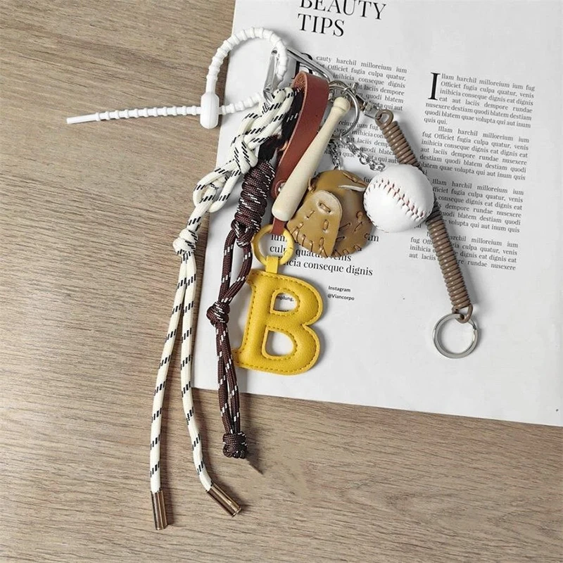 R2LE Decoração de chaveiro de corda de escalada resistente para aventureiros e exploradores