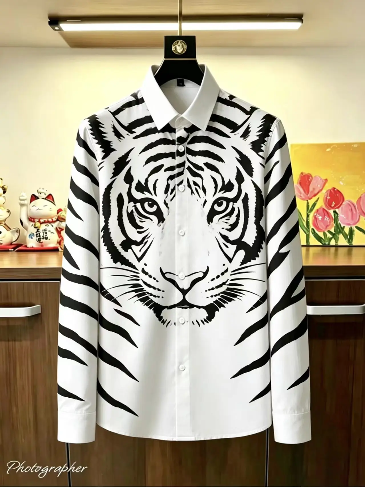Men's Fashionable Long Sleeved Shirt with Black Tiger Pattern 3D Printed Lapel Button up Shirt, Luxurious Streetwear Casual Shir