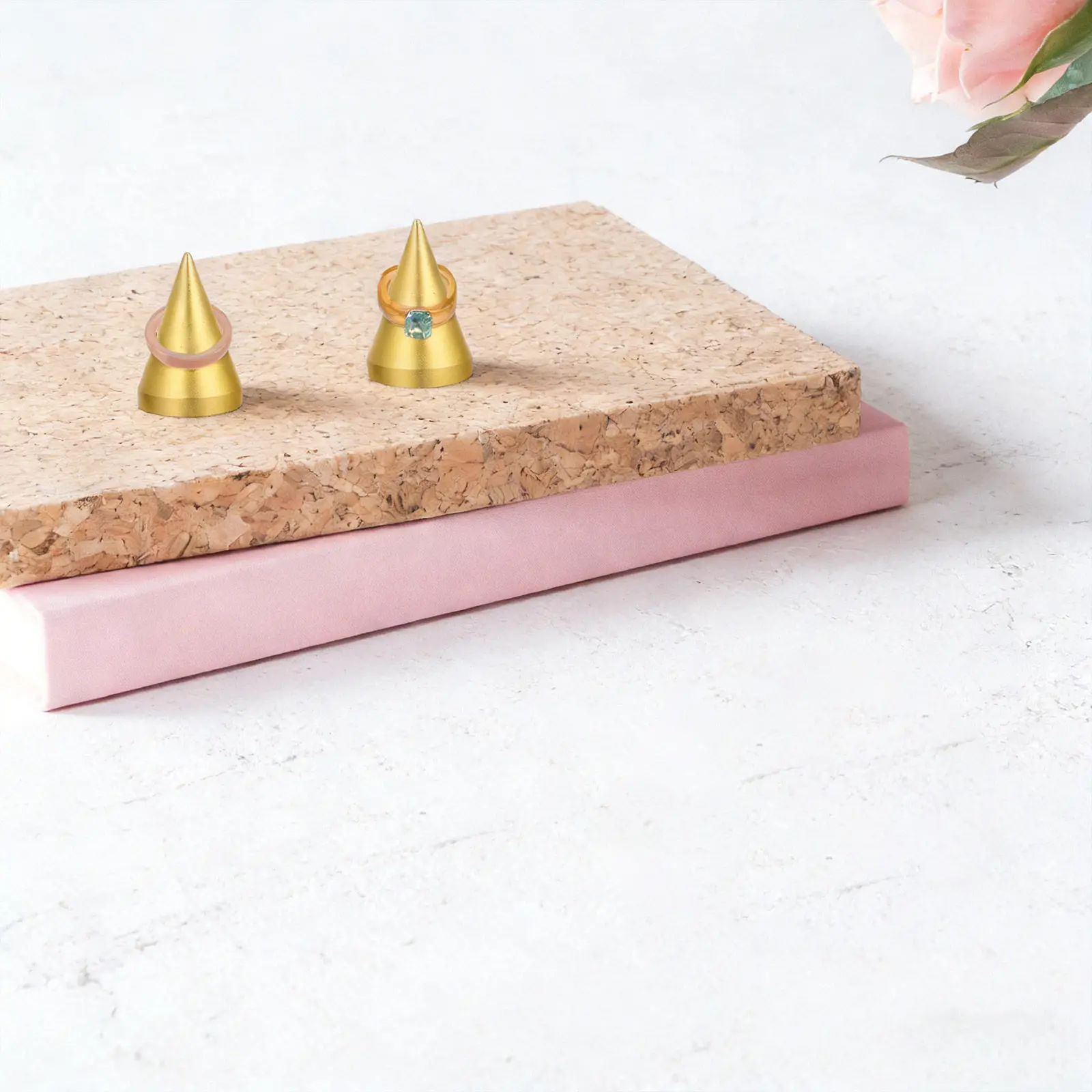 

Jewelry Display Stand Cone Ring Holder for Retail Counter Showcase Tower Shape Accessory Organizer Golden Finger