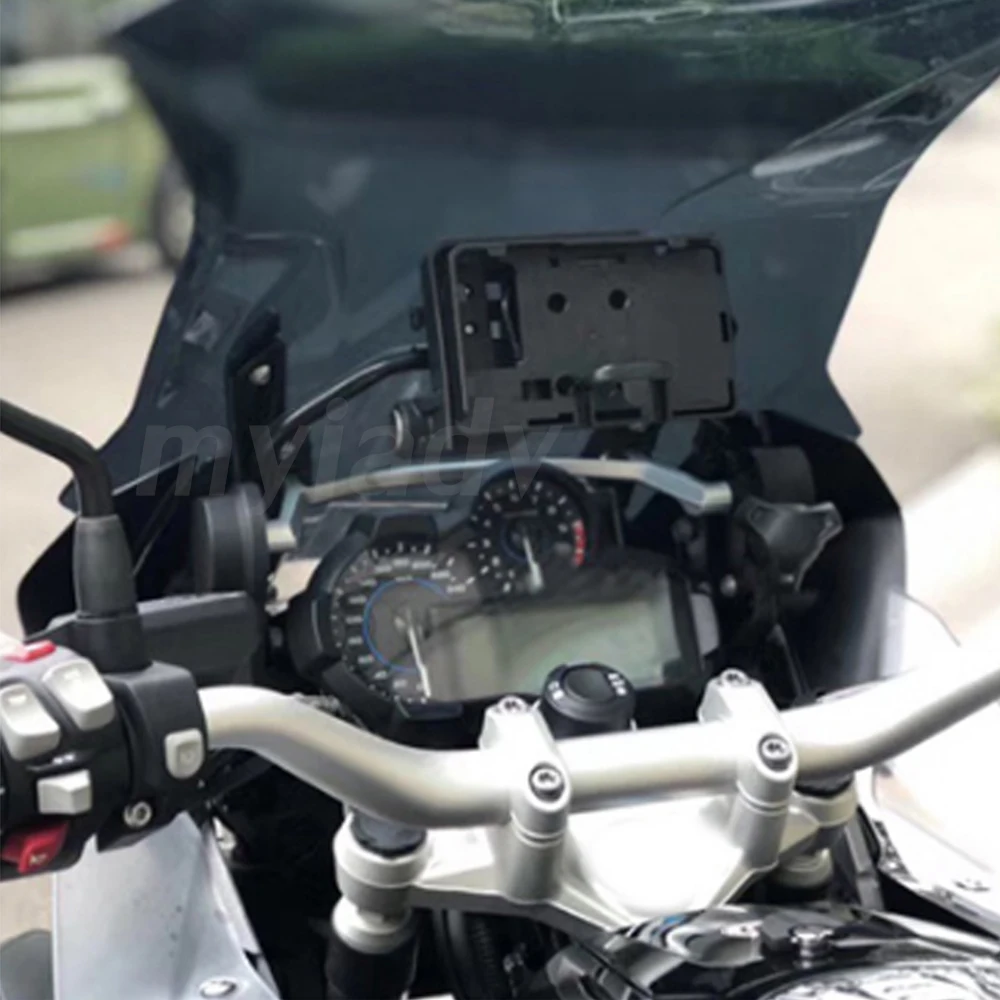 For R1200GS LC R 1200 1250 GS ADV R1250GS GS1250 Motorcycle USB Charging 12MM Mount Mobile Phone Support Navigation GPS Bracket