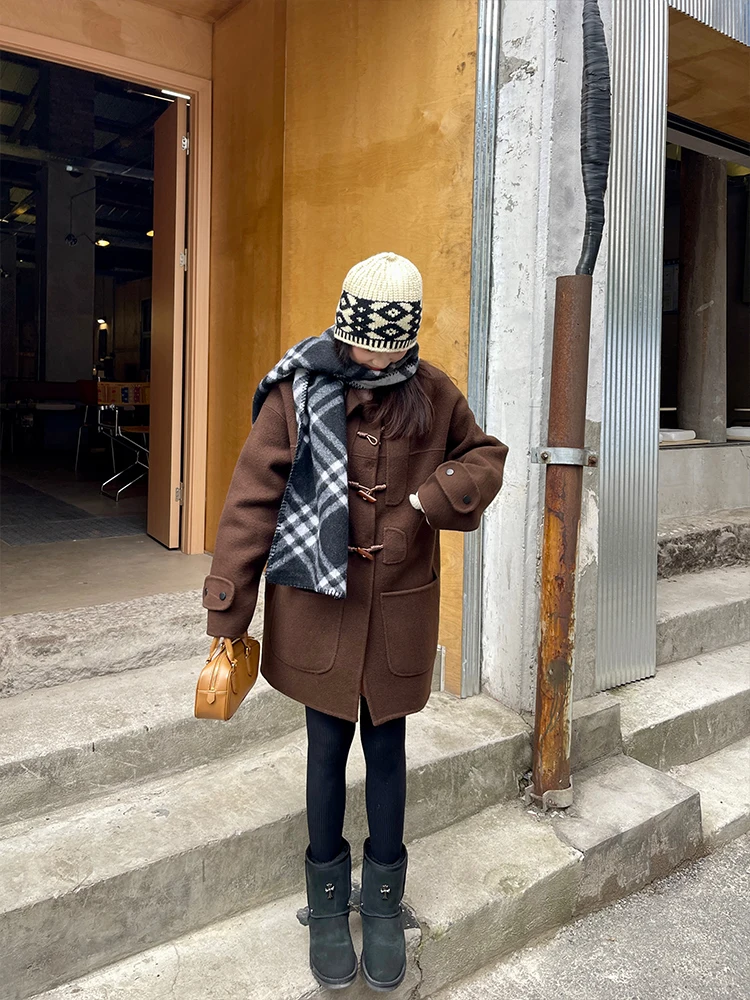 

Heidy Double-Faced Woolen Coat Handmade Briti Sle Winter Outerwear with Horn Buttons And Hood for Young Women