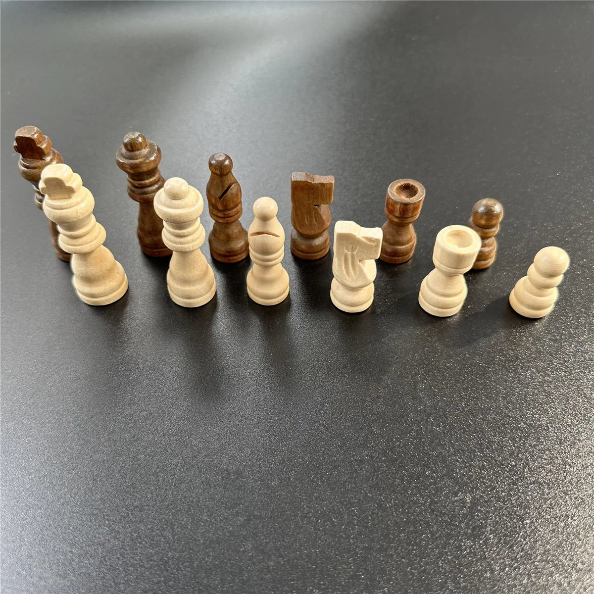 2.5-inch Chess Pieces New Advanced Solid Wood Pieces Set 32 Pieces Table Puzzle Entertainment Game