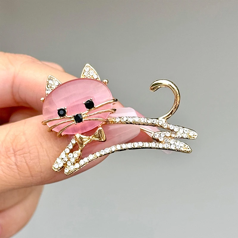 Broches de chat de style japonais pour femmes, épingles mignonnes pour vêtements, accessoires de bijoux de manteau, cadeau