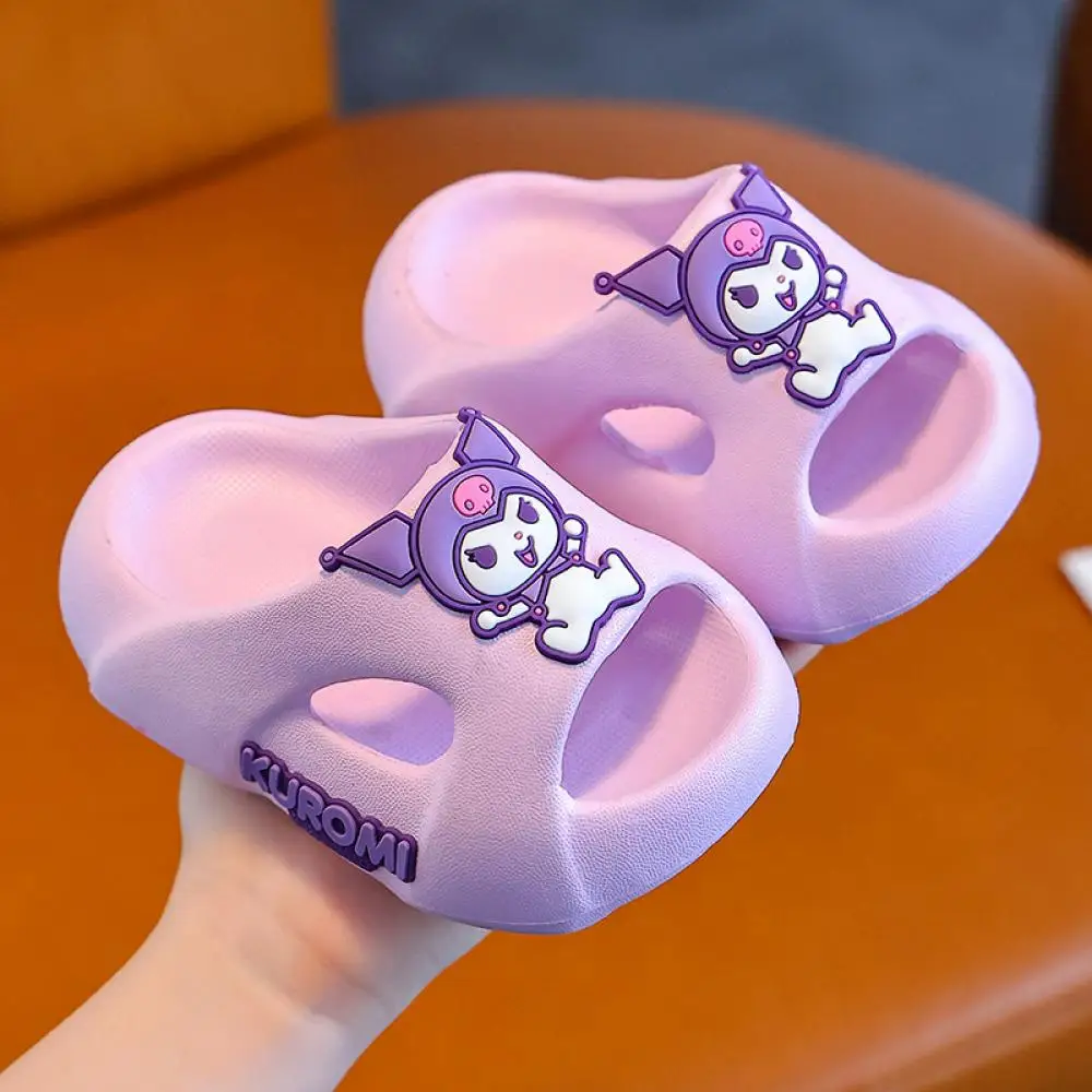 

Sanrio, милые детские тапочки Kuromi для девочек, Hello Kitty Kawaii, сандалии Cinnamoroll, летние нескользящие туфли с милыми героями мультфильмов для малышей