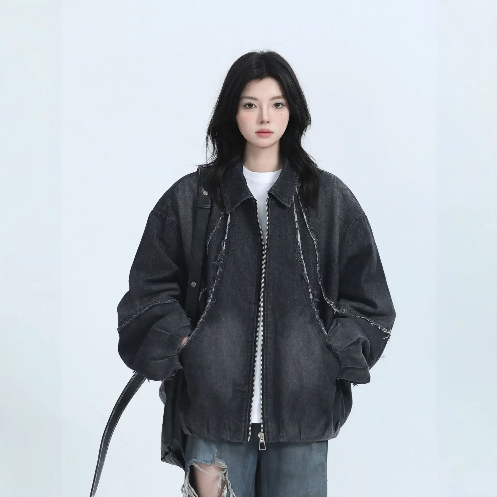 Women's Denim Jacket 2026 Spring Autumn Vintage Washed Denim Jacket Heavy Duty Distressed Raw Hem Niche Hiphop Jacket