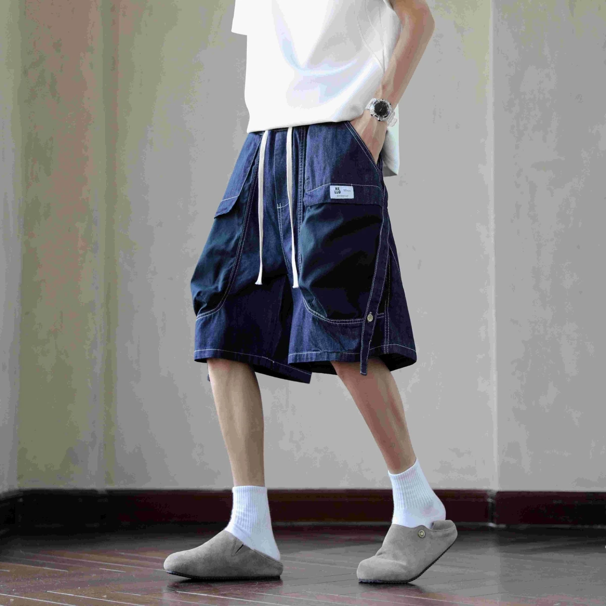 

Новые летние мужские джинсы-бриджи в американском стиле, тонкие, свободного кроя, больших размеров, спортивные, повседневные, с высокой талией, на шнурке