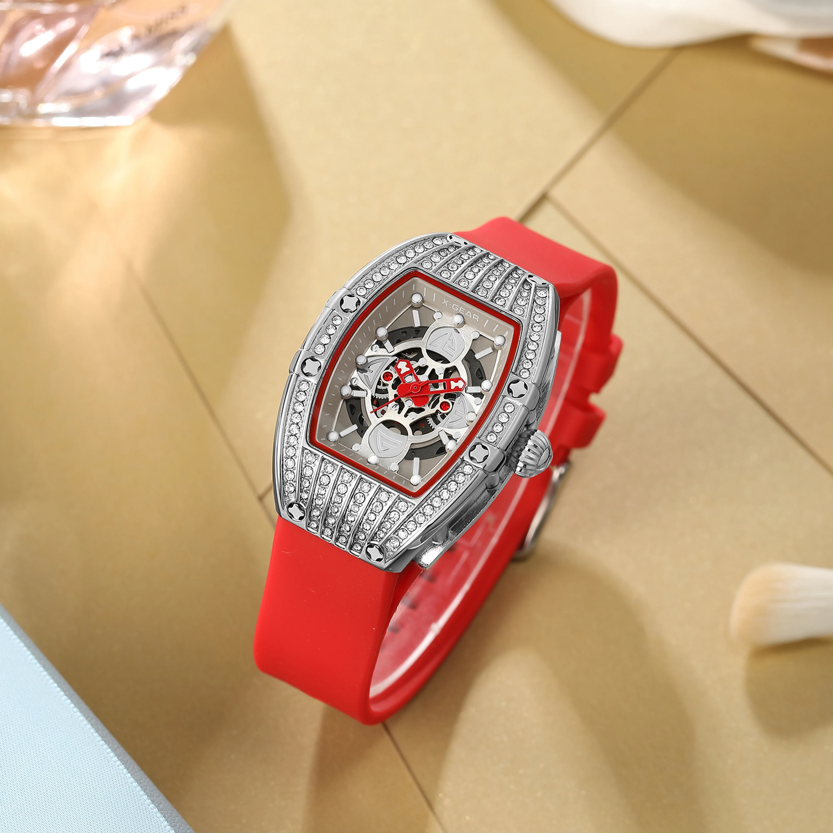 X-GEAR Luxury Fashion Quartz Watch Silicone Strap Waterproof Woman Watch With Diamond Suitable for Daily Friends Gift