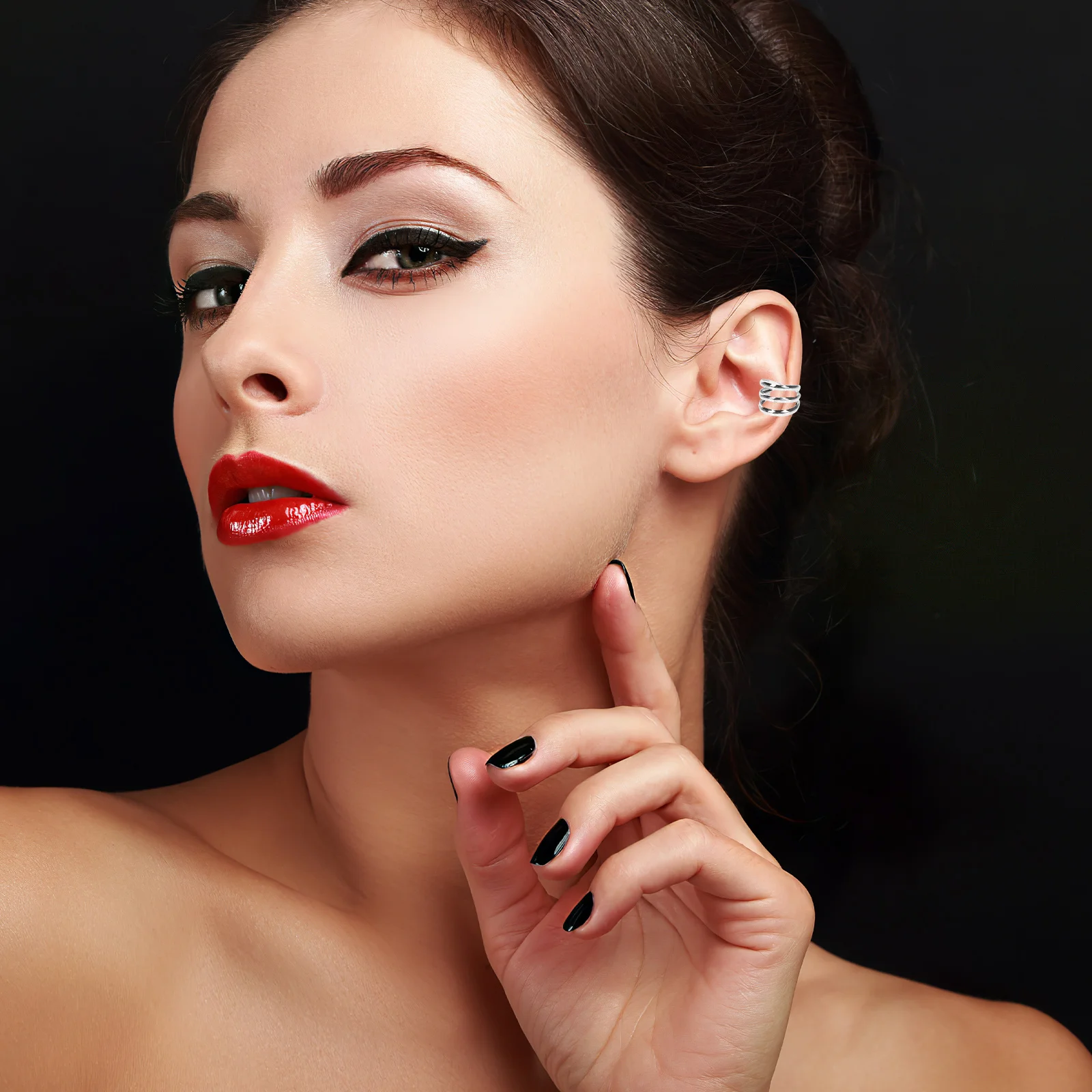 

8Pcs Non Piercing Ear Cuff Set with Pearls Clip On Earrings for Women Fashion Ear Hook Jewelry Cool Ear Bone Clips