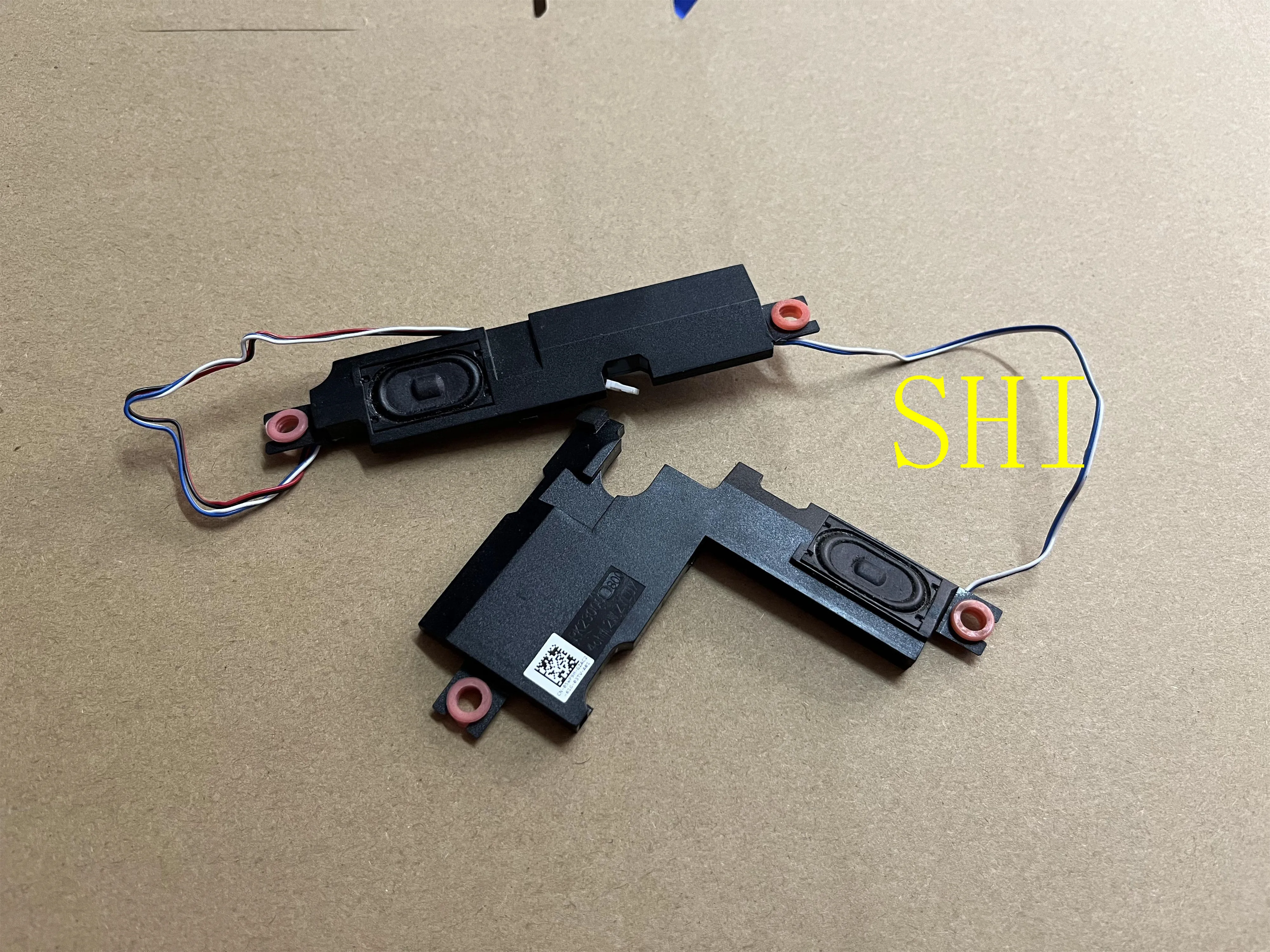 FOR Original Used Dell Inspiron 15 5545 5543 5542 5547 5548 Left and Right Speakers 05WP9M free shipping