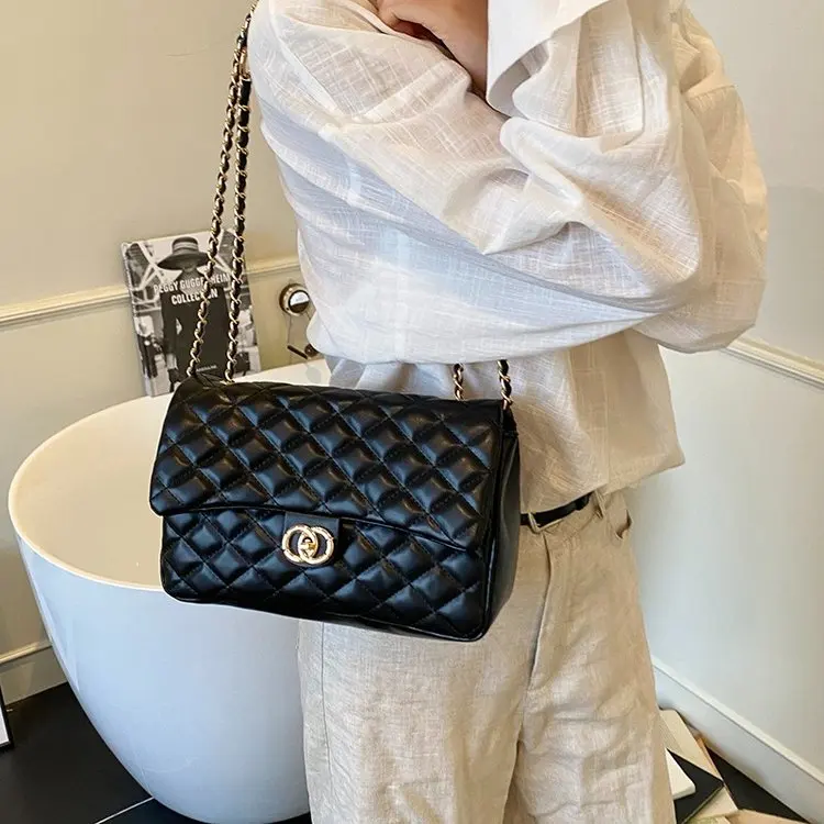 

European and American Xiaoxiangfeng Diamond Chain Bag Women's Simple Fashion Women's Bag Versatile Portable Shoulder