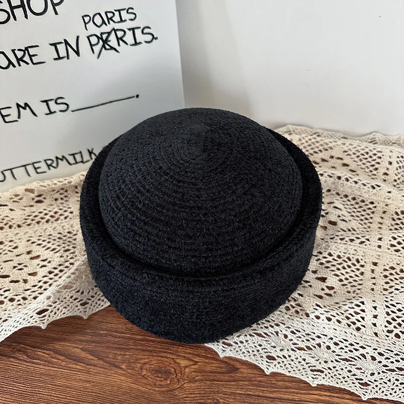 Herbst-Winter Neue Verdickte Einfarbige Chenille-Strickmützen für Damen und Herren im Retro-Königshof-Stil Elegante Kuppelmützen – Detail 7