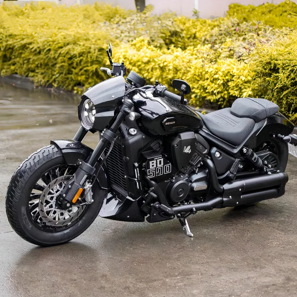 È adatto per la motocicletta Benda Black Flag 500 per rimontare la copertura della guida dell'aria per ridurre la temperatura delle gambe.