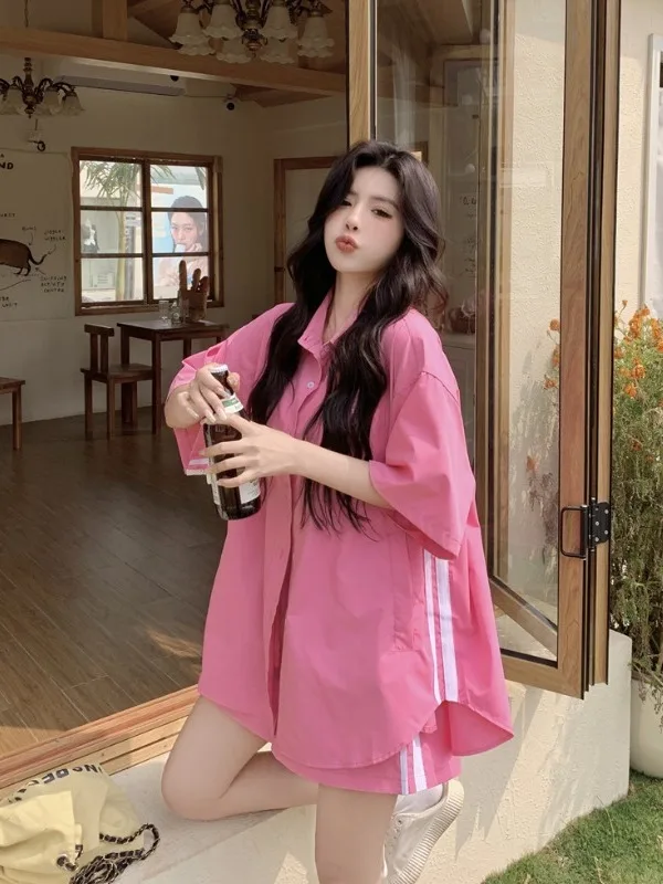 

plus Size Pink Short Sleeve Shirt Set Casual Loose Fit High Waist Shorts Two Piece Suit for Younger Looking Summer Fashion