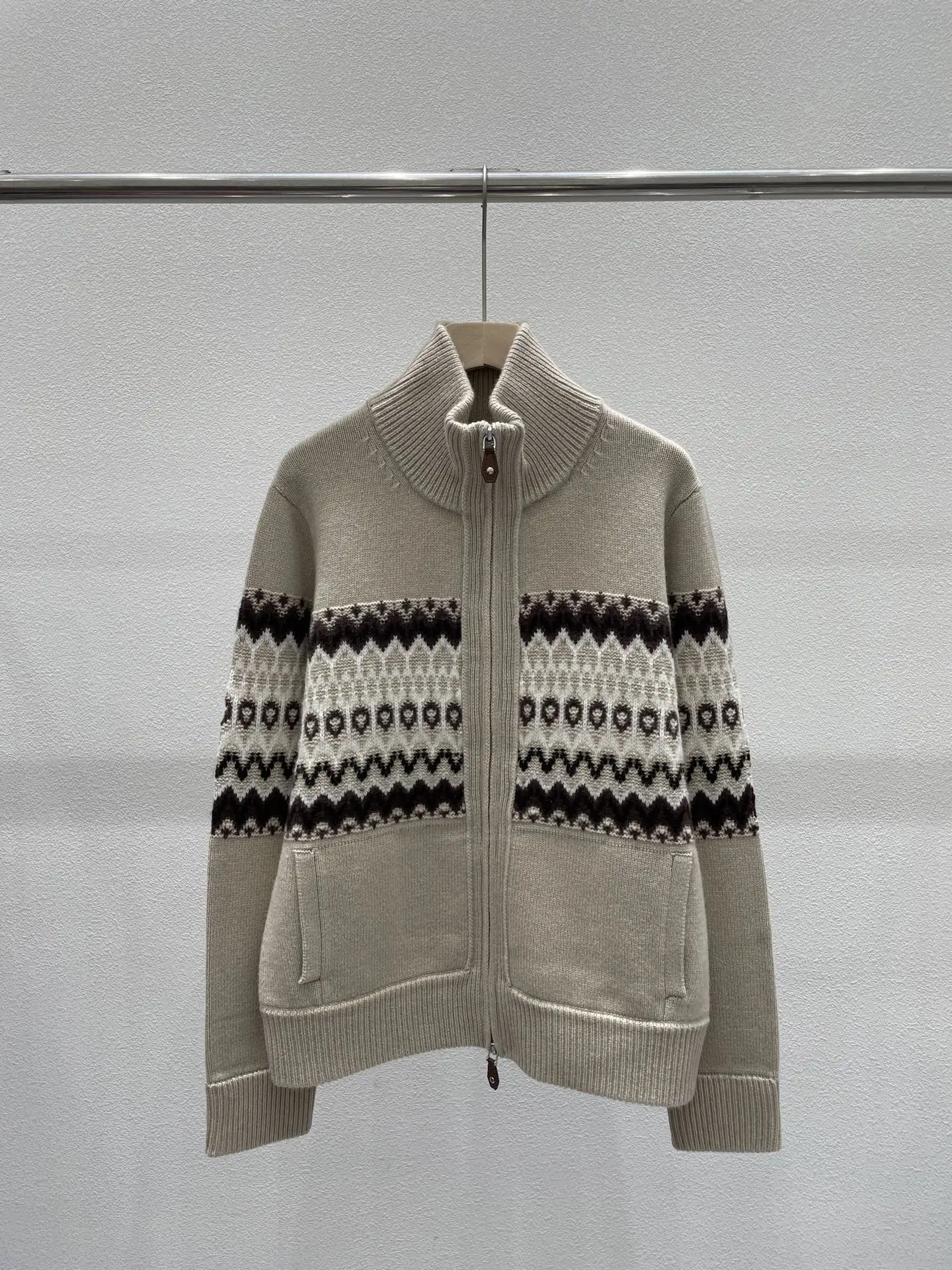 

2025 Autumn New Jacquard Stand Collar Double Zipper Cashmere Wool Knit Cardigan