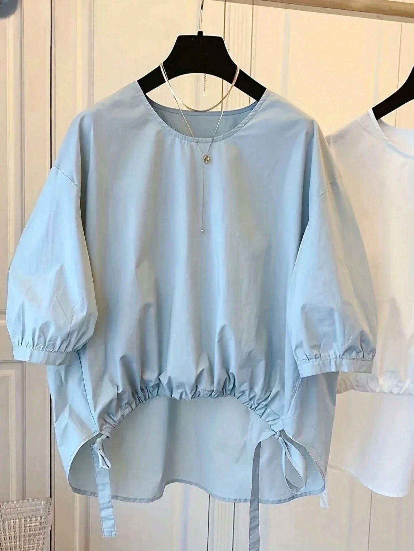 

Bohemian Style Solid Color Blouse With Asymmetric Hem And Puff Sleeves