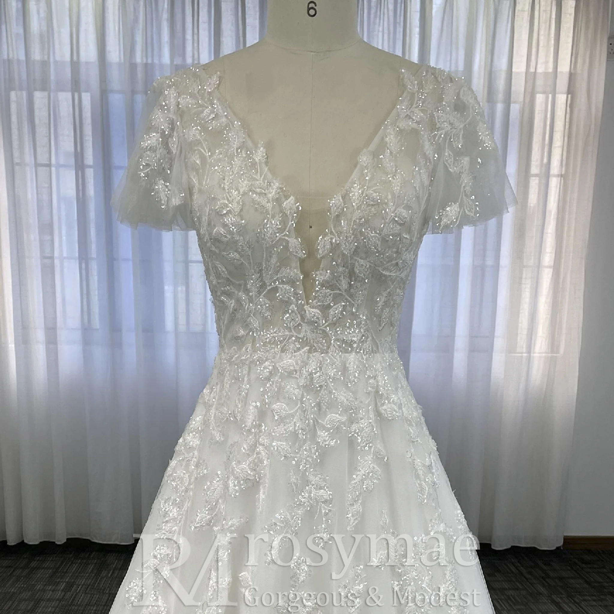 Rosymae A-lijn Bruidsjurk Kant Korte Mouw Diepe V-hals Trouwjurk Elegant Silhouet voor Bruiden robe de mariées