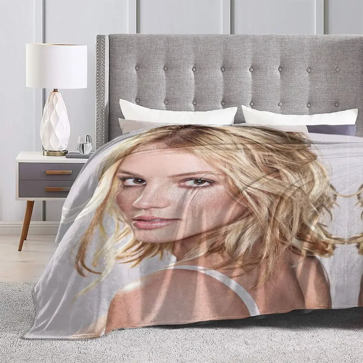 

Britney Spears Flannel Blanket Super Warm Throw for Bed Sofa Camping American Pop Singer Inspired Bedspread Cover