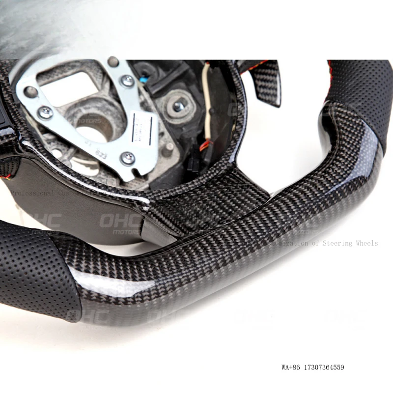 2010-2012 old model for Audi R8 perforated leather carbon fiber car steering wheel modification