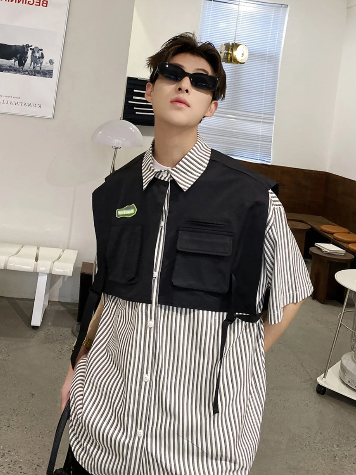 

Loose Men's irt Casual ort Sve Striped Design Summer Faion Youthful Sle Iron-Free Treaent Color-Matched Fabric