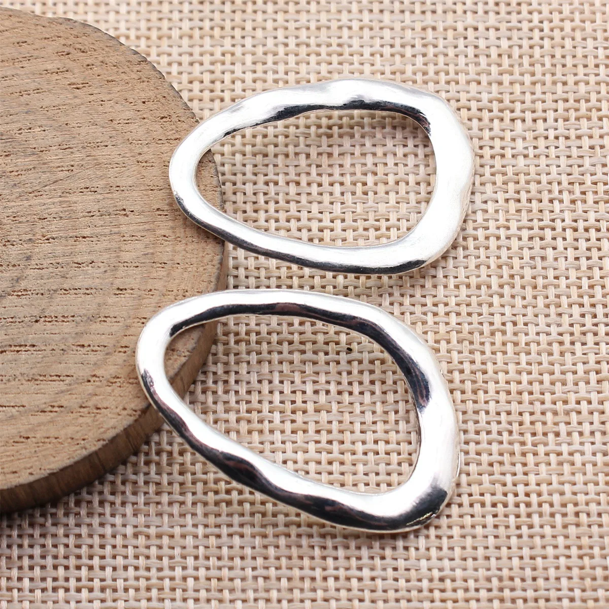 4pcs 40x26mm Antique Silver Color Hammered Geometric Openwork Pendant Handmade Jewelry Making Accessories