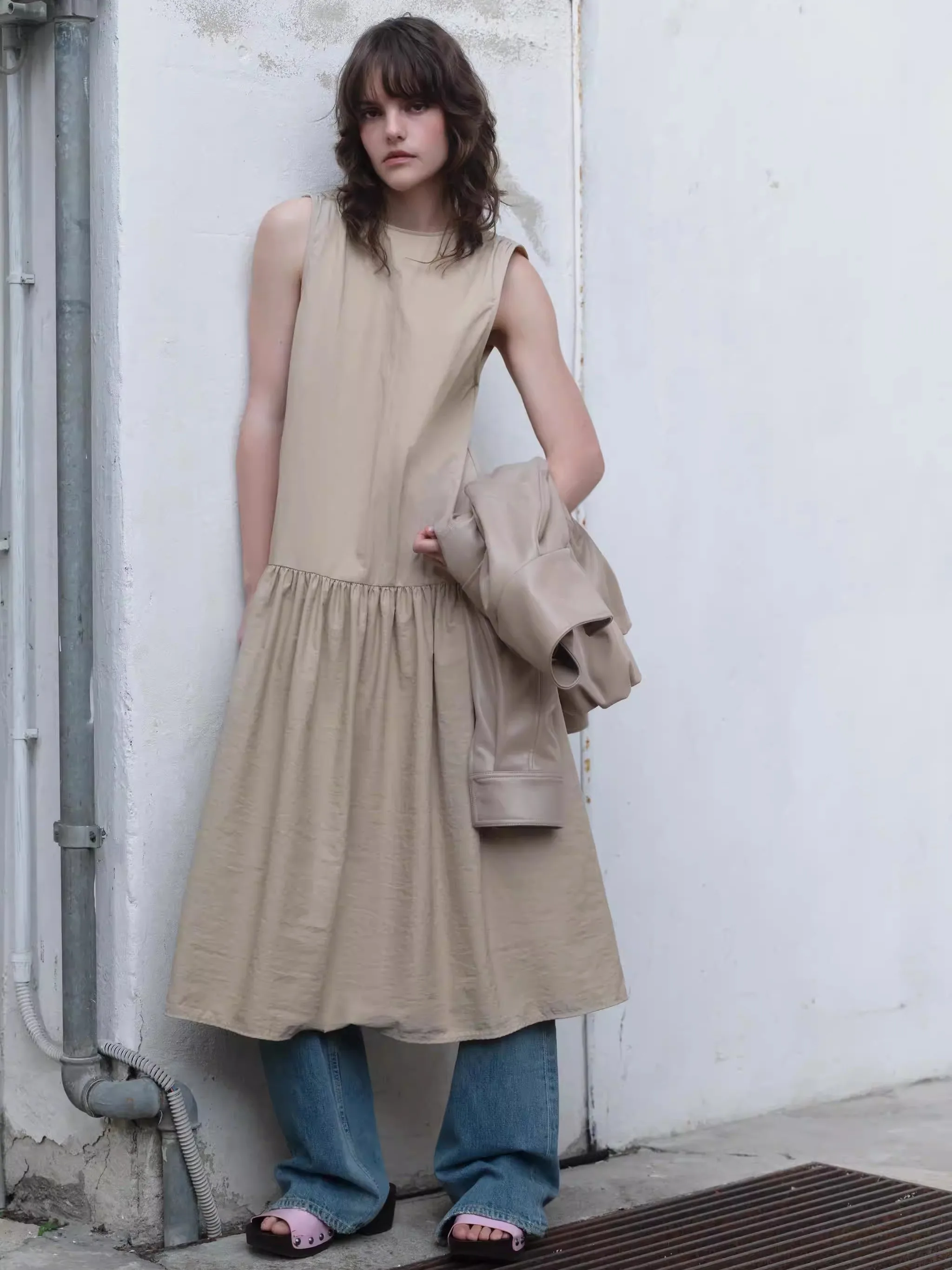 

Romantic Summer New Women's Puffy Sleeveless round Neck Dress Elastic Waist Vintage Style Casual Wear for Young Adults