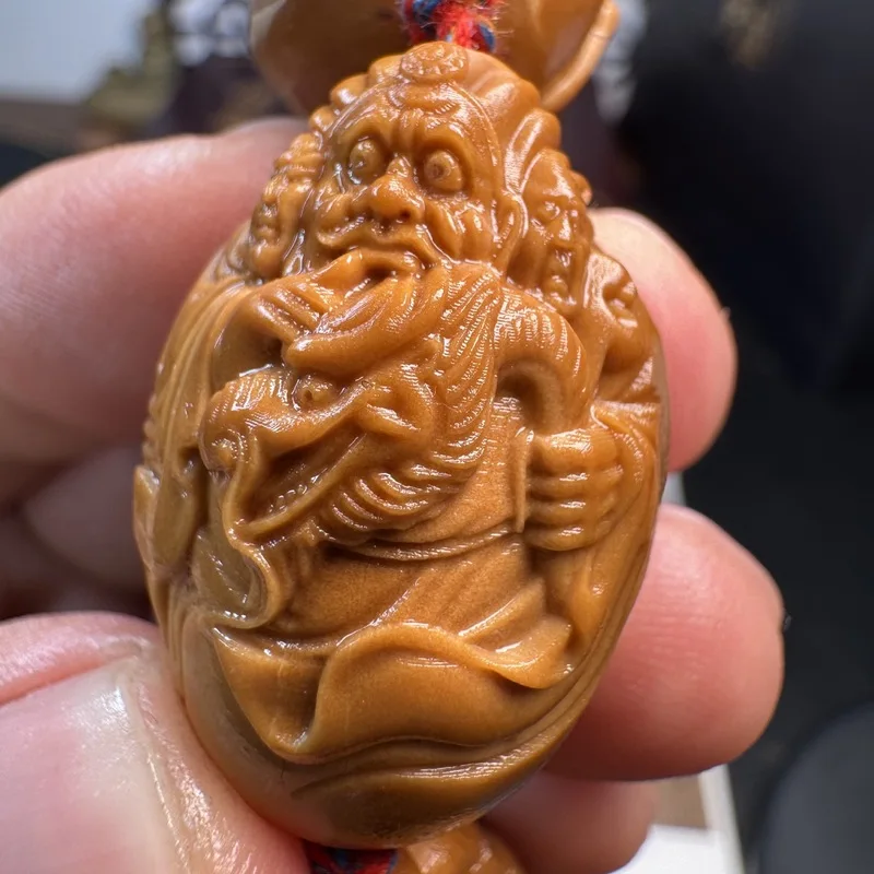 Olive Stone Bracelet With Golden Cicada God Of Wealth, Finely Carved, Suitable Both Men And Women