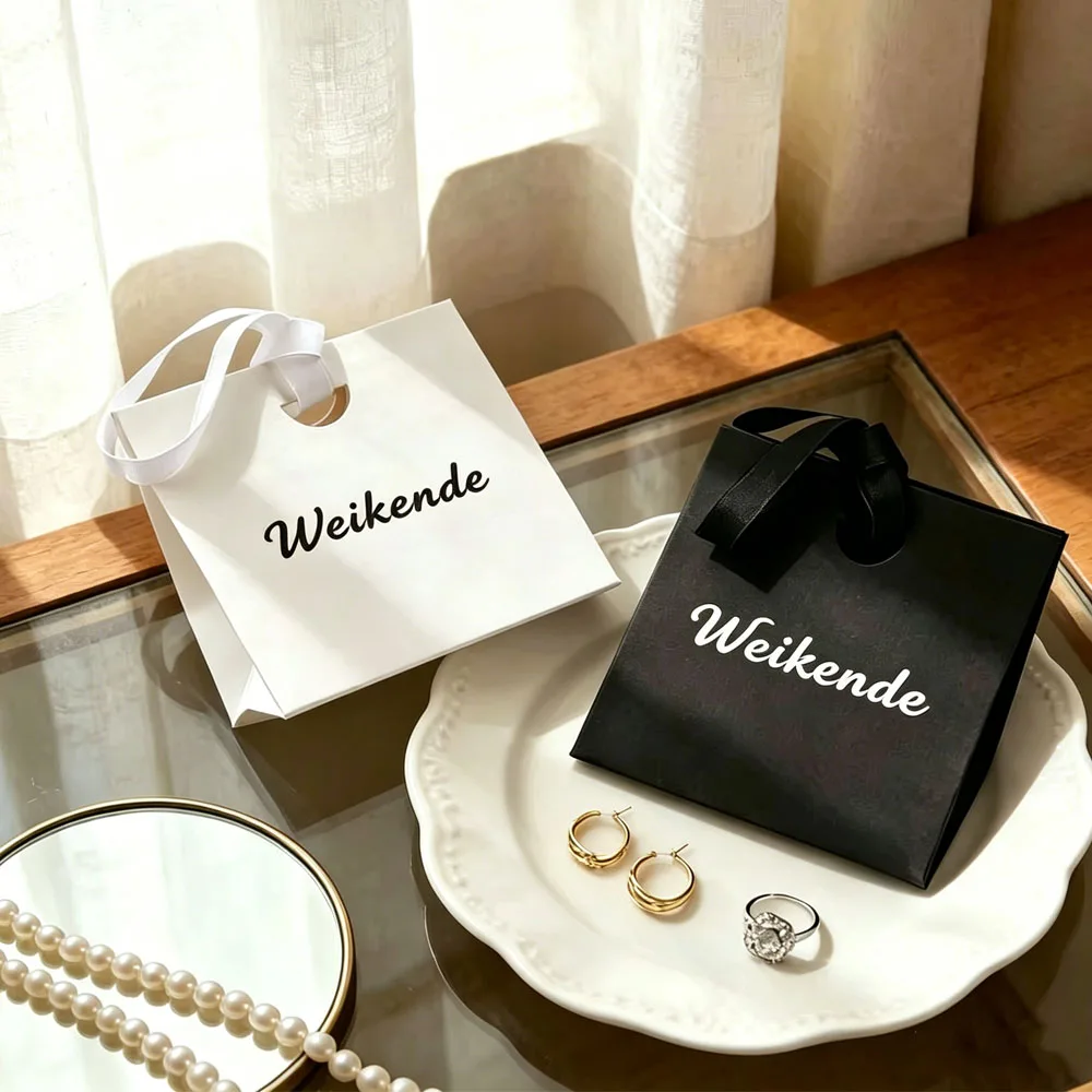 50Pcs Exquisite 15.5×14.5×7.5cm Custom Logo Jewelry Gift Bag Cosmetic Lipstick Foundation Dessert Fashion Packaging Handbags