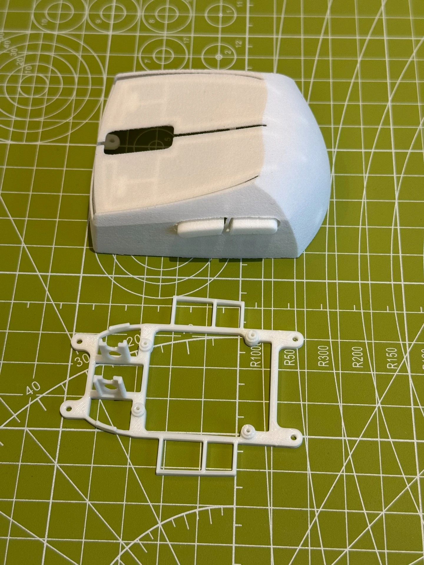 Sorav2 Maus-Mod-Kit für Zaunkoenig M2K - 31g Nylon 3D-gedruckte Hülle & Rahmen, Fingergriff-Design, optionale Seitentasten