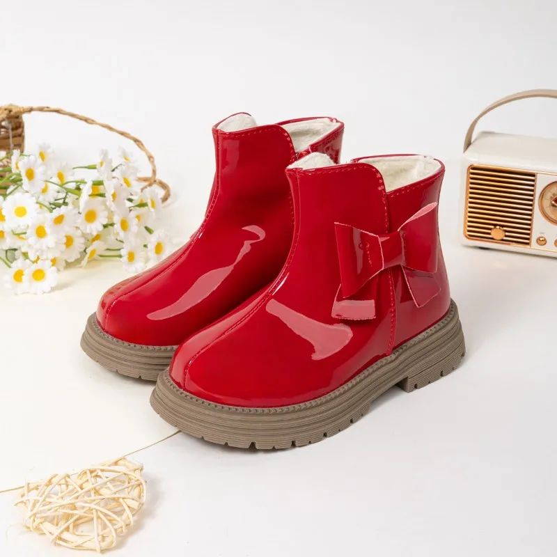 

Новые зимние хлопковые ботинки для девочек, детские ботильоны на платформе с милым бантом, модные детские повседневные ботинки из блестящей искусственной кожи, теплые универсальные ботинки