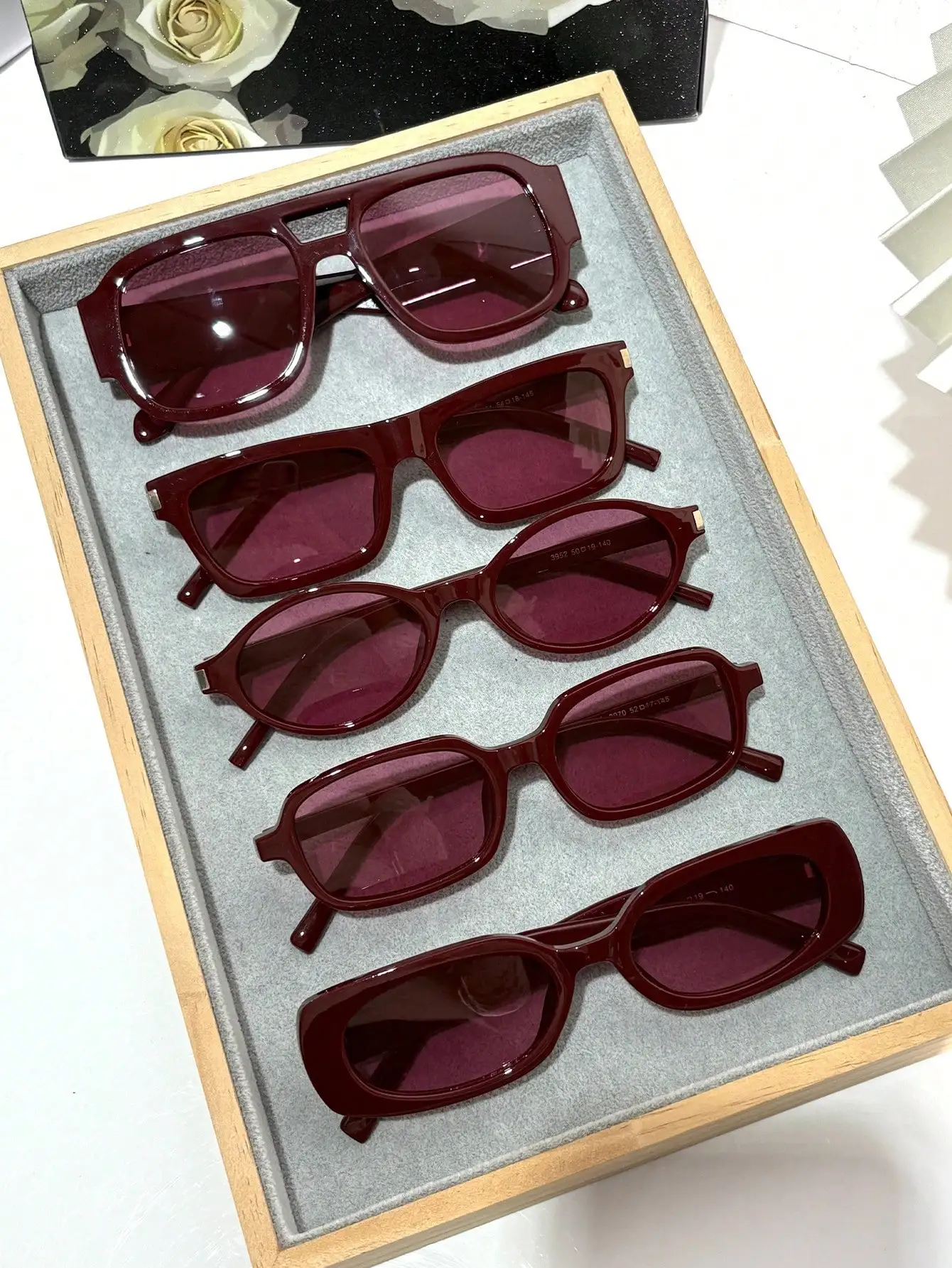 

1pc Small Frame Various Shapes Fashion Glasses Retro Personalized Versatile Men's And Women's Fashion Glasses Wine Red Glasses S