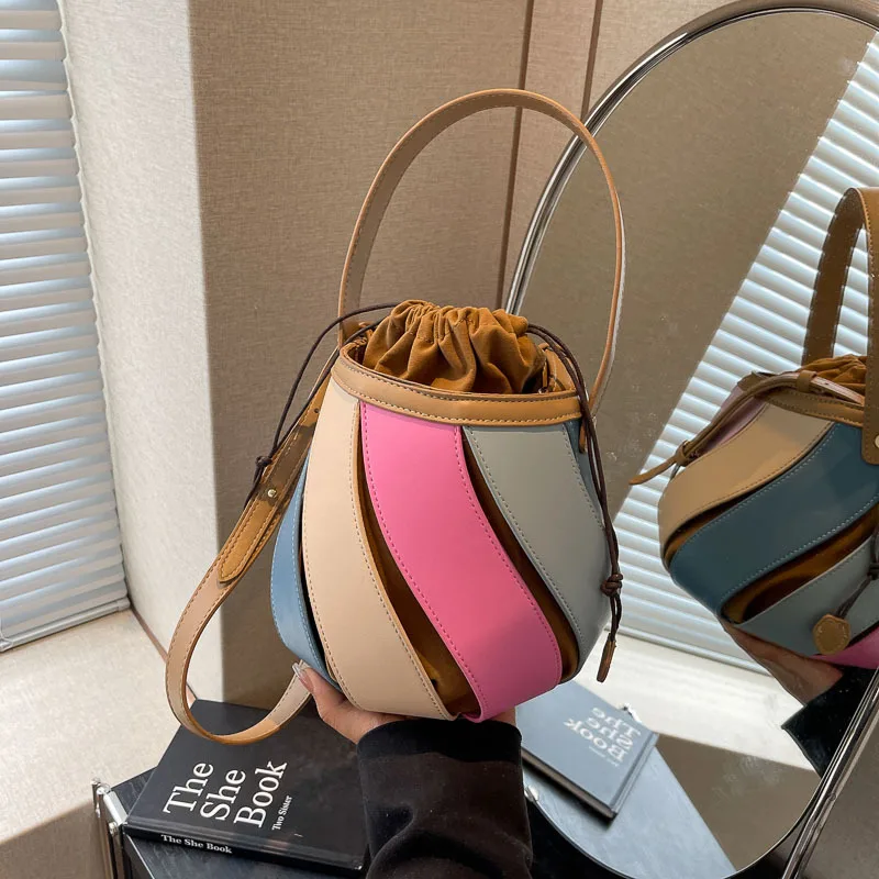 

2025 New Niche Design Rainbow Bucket Bag - Foreign Style Splicing Geometric Portable Fashion Messenger Bag