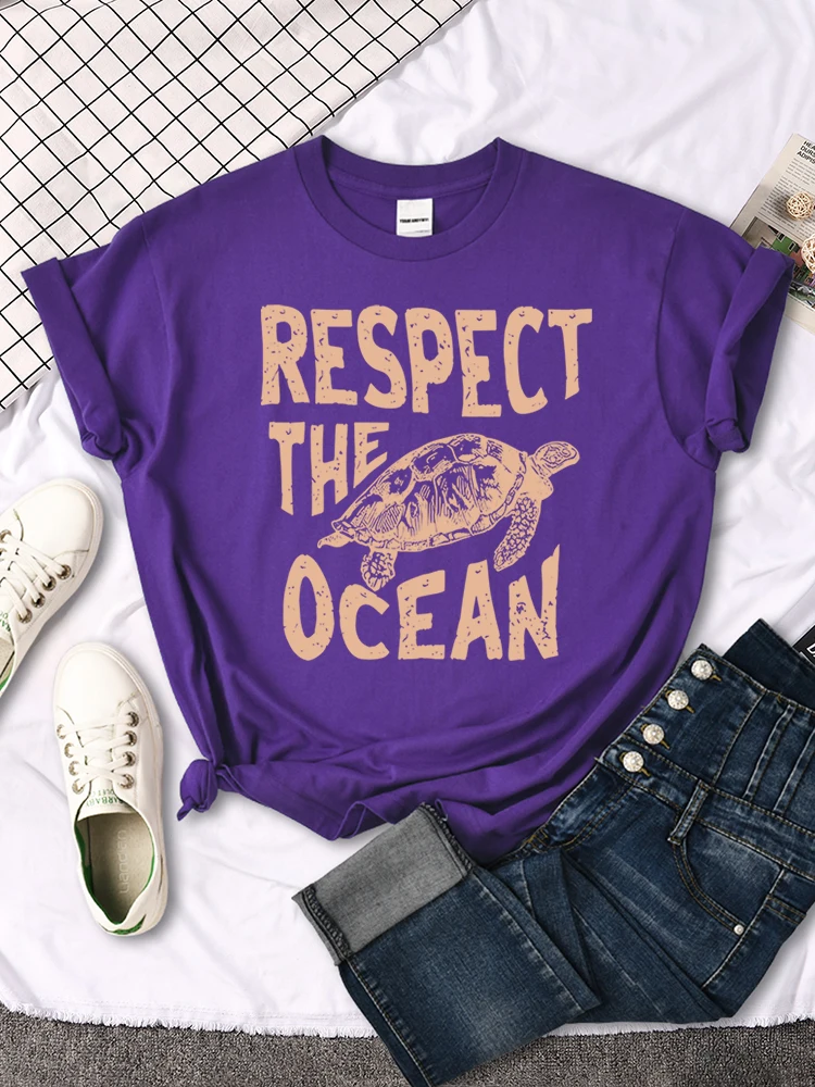 Respect The Ocean Green Turtle Print Tee Individual Sport Tshirt Hipster Street Hip Hop Tshirt Essential Casual Women T-Shirt