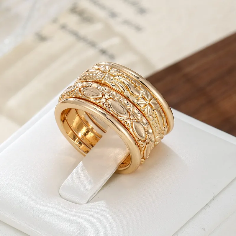 Vintage Gold Color Pattern Carved Stackable Ring Set Suitable for Daily Wear Festivals, Parties Jewelry Accessories Unisex