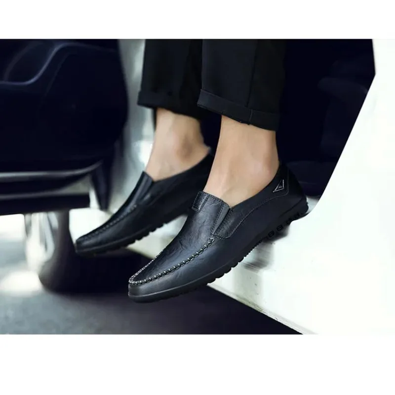 

Anti-Slip Comfortable Slip-On Driving Comfortable Leather Shoes 2026 Men's Handmade Casual Loafers