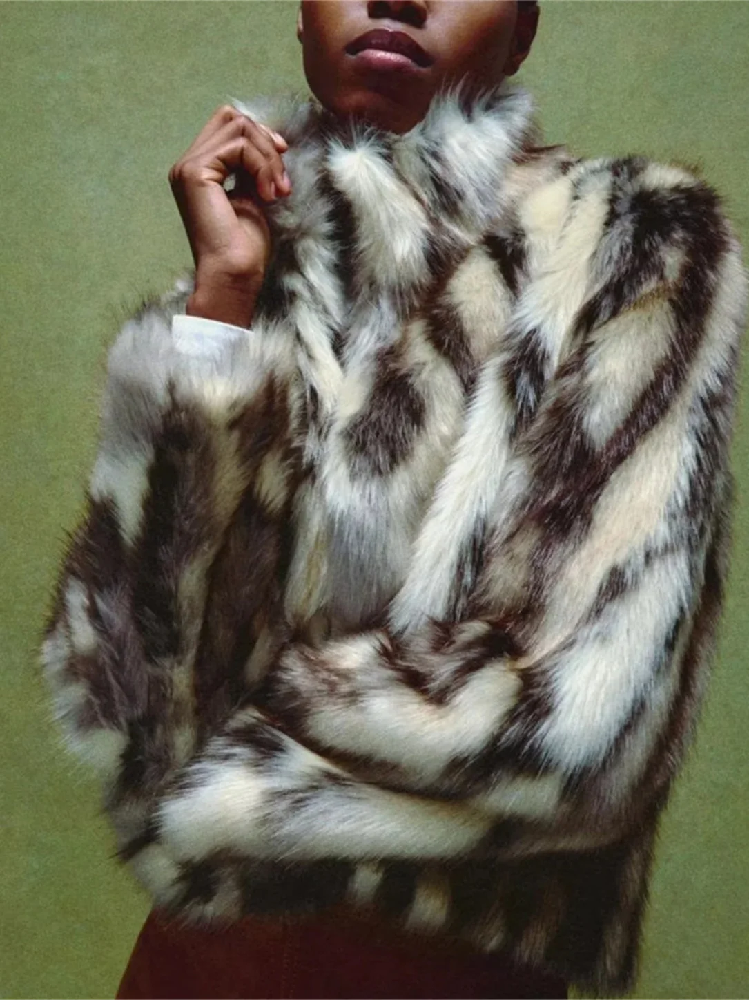 패셔너블 롱 슬리브 인조 모피 코트 칼라 여성 캐주얼 슬림핏 신상 가을 아우터웨어 유니버설 핏 슬림 디자인