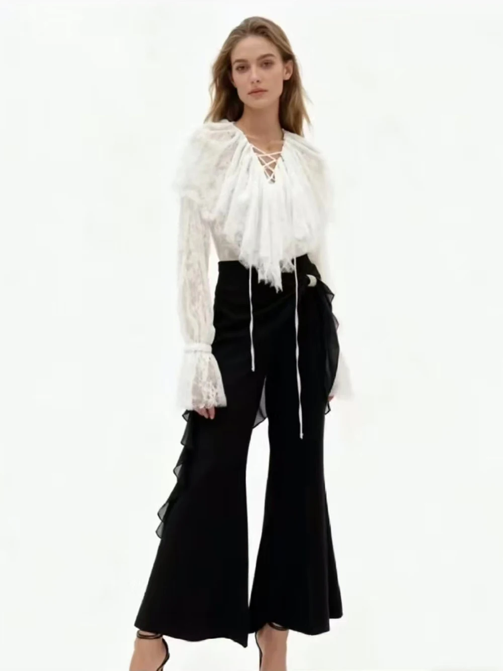 

Кружевная рубашка с краем листа лотоса, осень-зима 2022, полый топ для девочек в европейском и американском стиле с v-образным вырезом и перекрестной завязкой