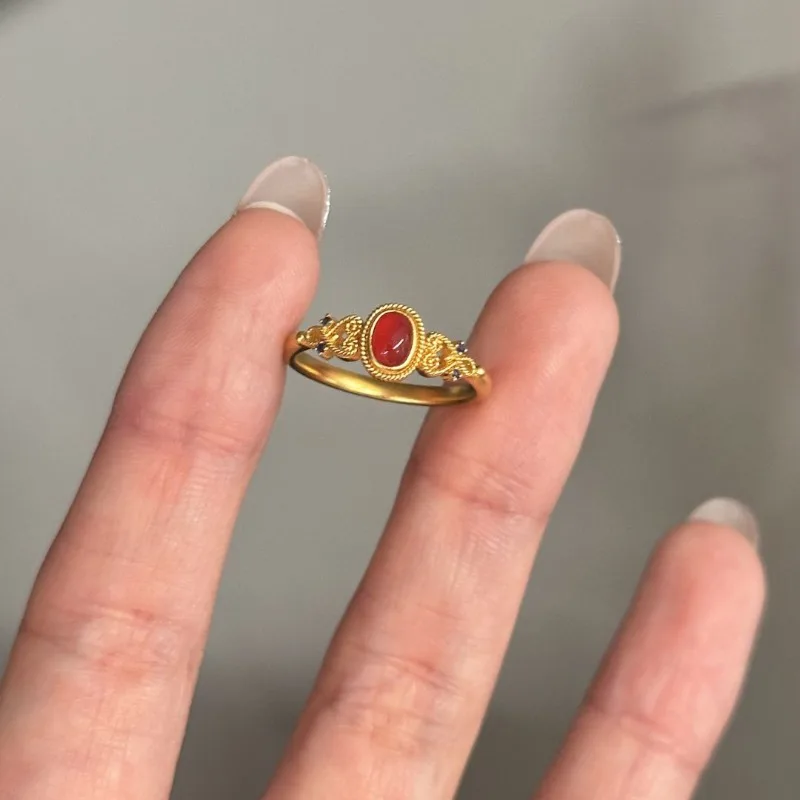 جديد الصينية تخريمية الأحمر الزركون خاتم المرأة الذهب الرجعية مجعد العشب نمط الحب حلقة الأزياء الخفيفة الفاخرة عالية الشعور #1
