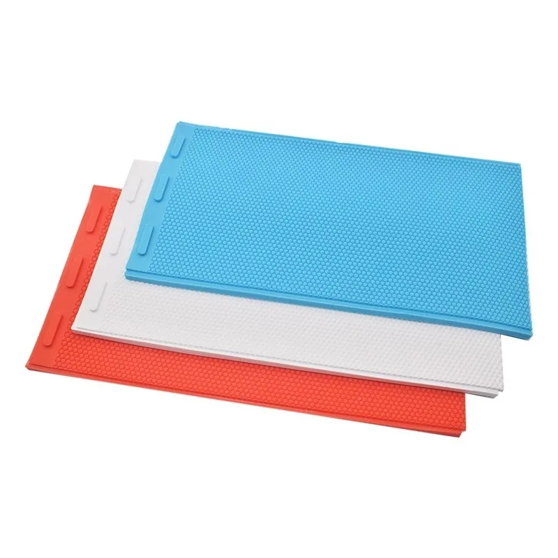 

2pcs Silicone Beeswax Foundation Press Mold Flexible Honeycomb Sheet Making Mould Beekeeping Tool for Beekeeper Candle Craft