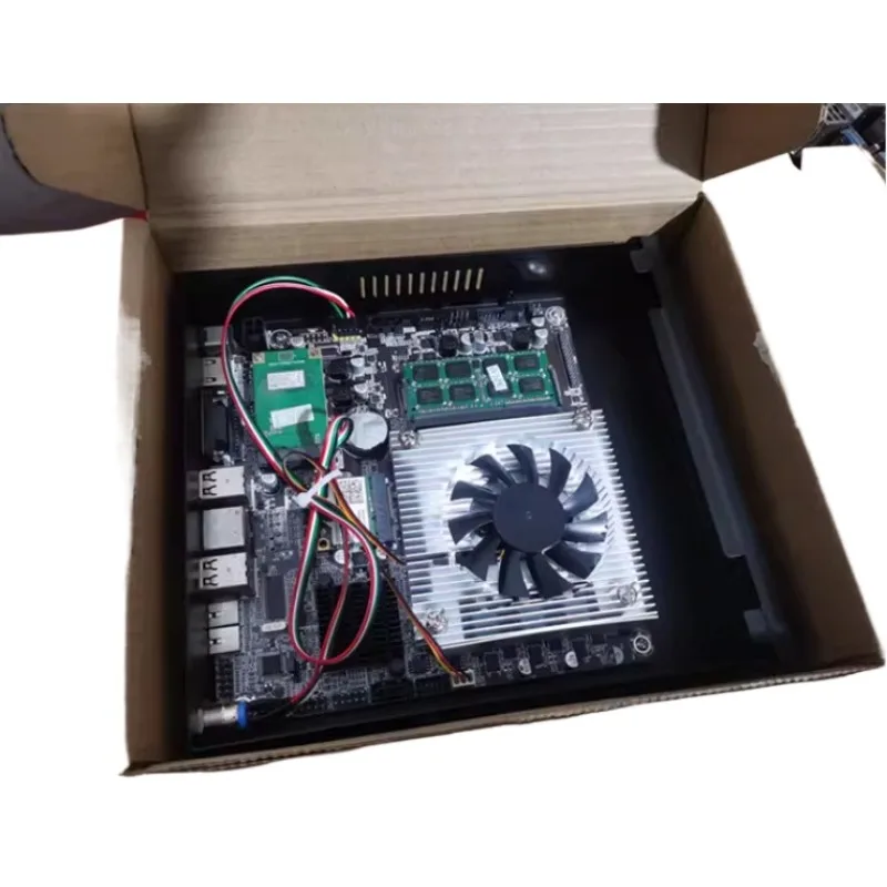Fan-cooled D2550 Mini PC Industrial Computer with MSATA SATA Ports DC12V