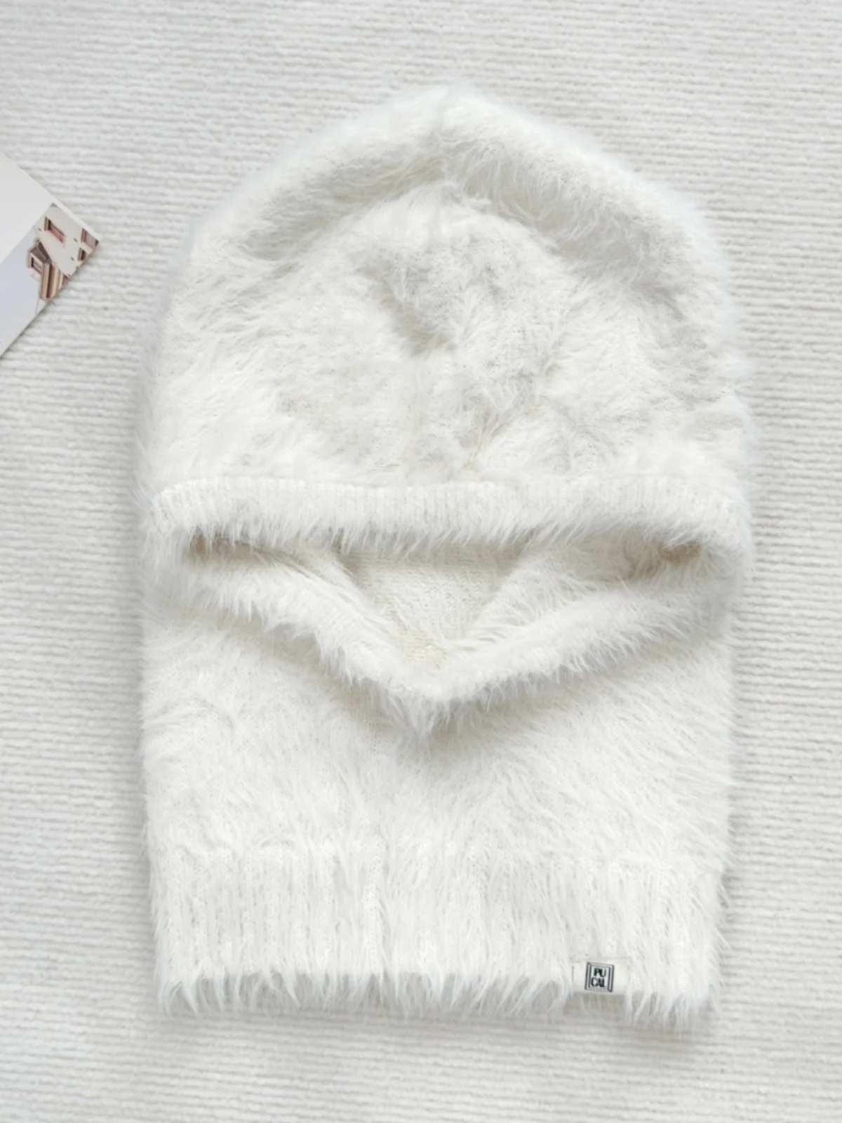 

2024 New Women's Faux Fur Bobble Hat Winter Warm Ear Protection Inteated Scarf Casual Sle Cone Top Knitted Hat