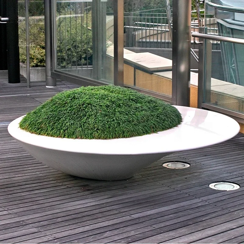 FRP bianco disco volante vaso da fiori ovale giardino esterno paesaggio serbatoio di fiori parco spazio verde piantagione succulenta scatola di fiori